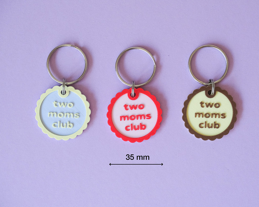 Two Moms Club Scalloped Keyring